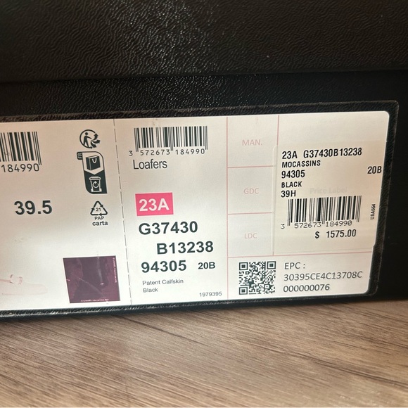 CHANEL Patent Leather Chain Logo Black Loafers – Size 39.5 - Picture 9 of 9